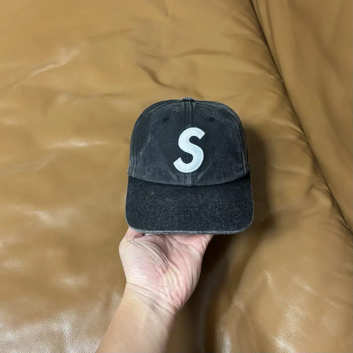 Supreme 슈프림 23ss 피그먼트 블랙 S로고 6패널 볼캡 모자