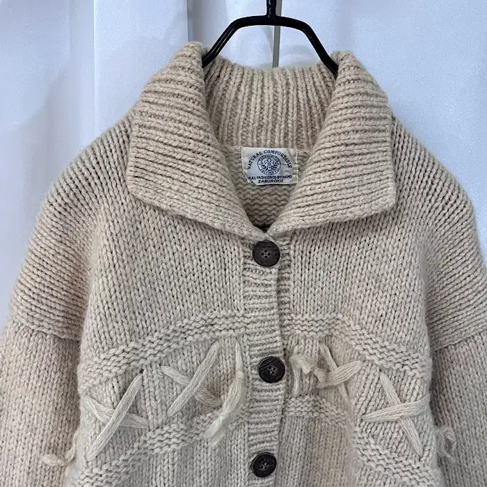 NATURAL COMFORTABLE wool cardigan