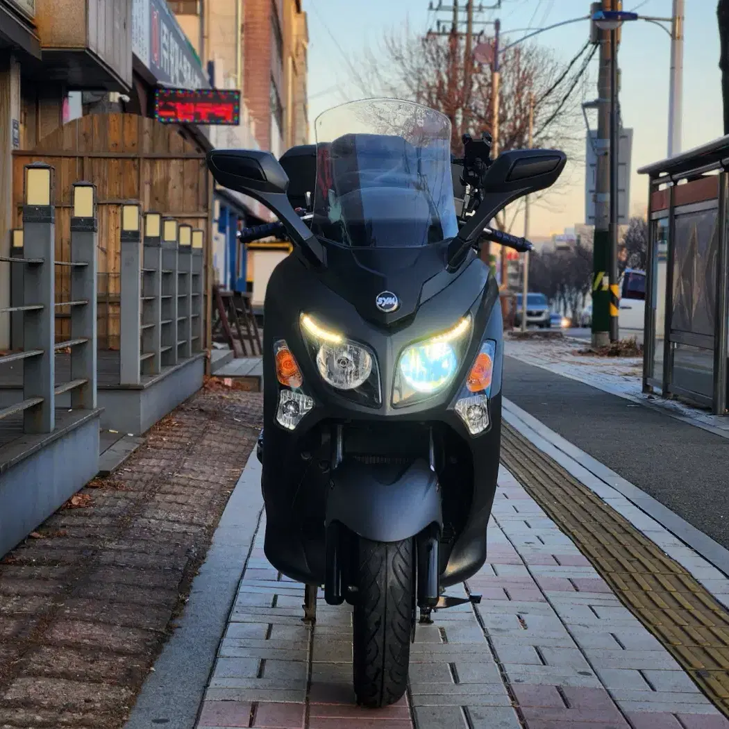 2021년 SYM 보이져125 GTS125 무광블랙판매합니다.