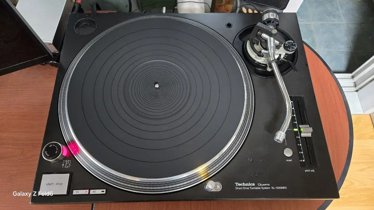 테크닉스, Technics 턴테이블 SL-1200mk5 블랙 팝니다