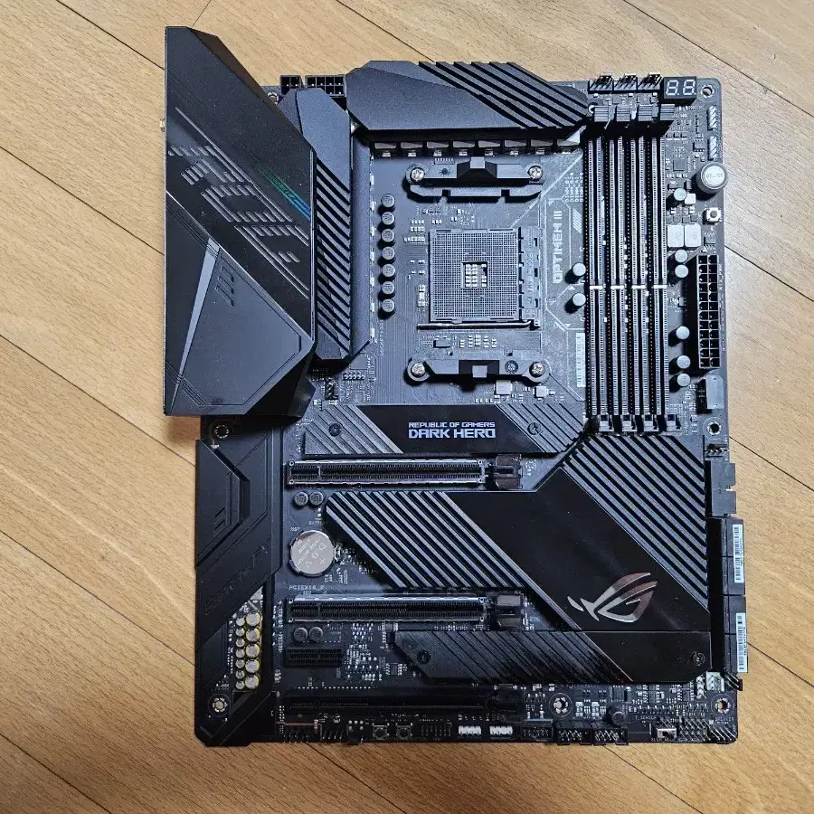 아수스 ROG CROSSHAIR VIII DARK HERO X570