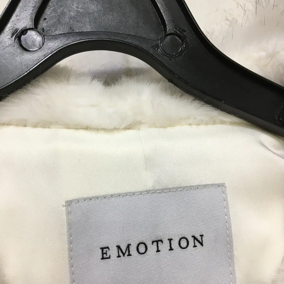 EMOTION 여성 사가폭스퍼 페이크 밍크퍼 자켓