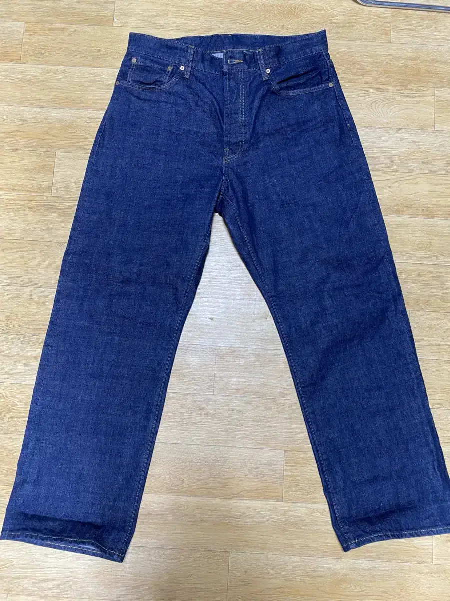 아웃스탠딩 30S CINCH BACK SELVEDGE INDIGO