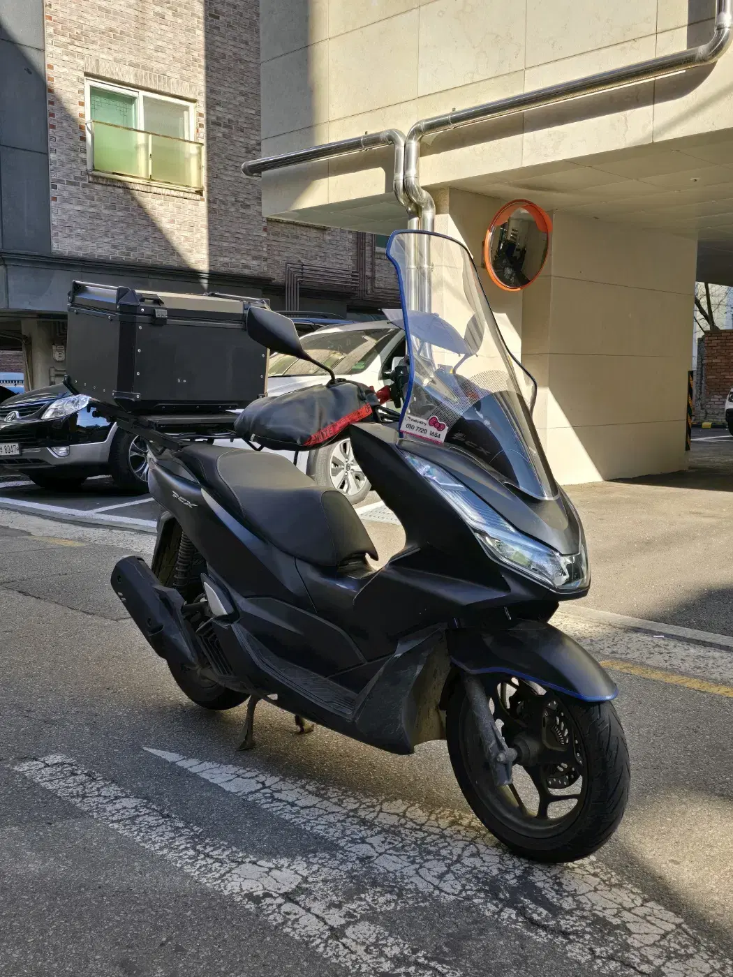 21년식 PCX125 ABS 배달세팅 3만키로 팝니다.