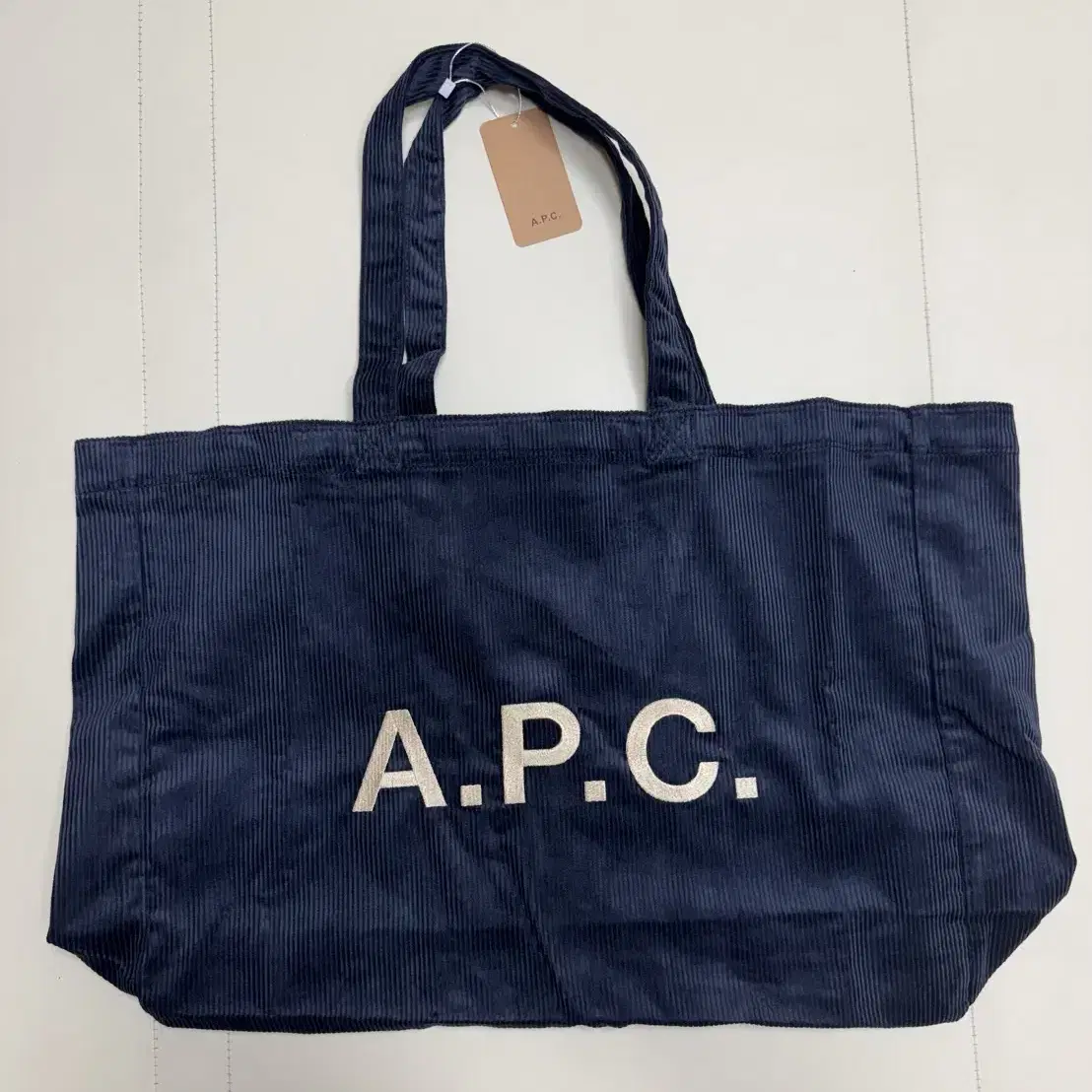 아페쎄 a.p.c. 코듀로이 자수 에코백 L