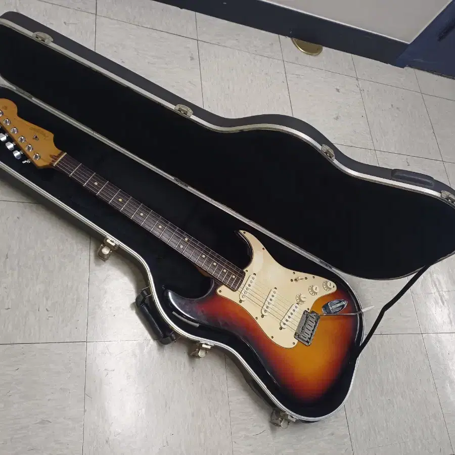 fender stratocaster American Standard