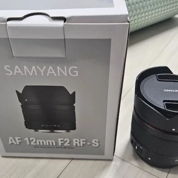 삼양옵틱스 AF 12mm F2 RF-S