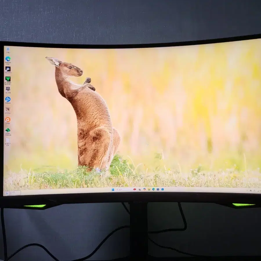 삼성 오디세이 G6 240hz 모니터 팝니다