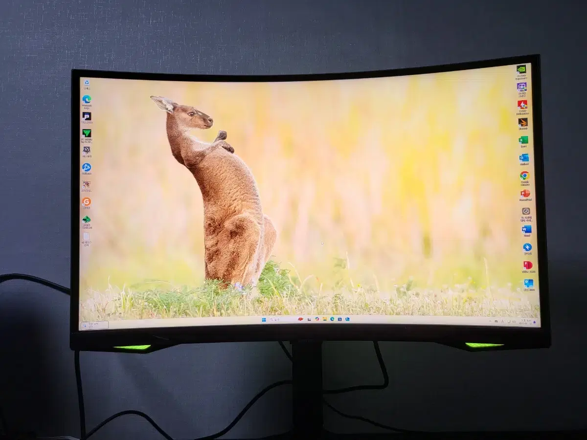 삼성 오디세이 G6 240hz 모니터 팝니다