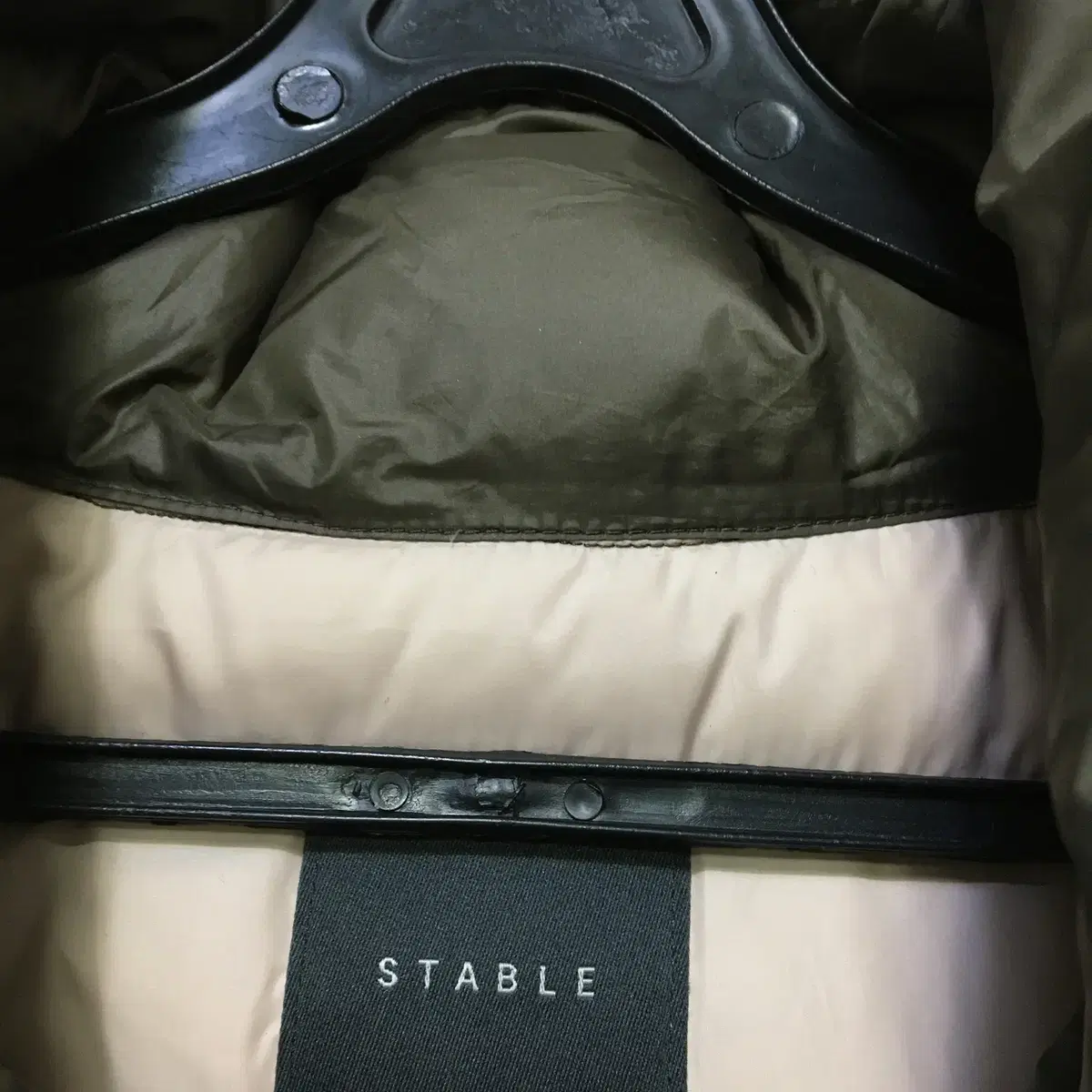 STABLE 여성 폭스퍼 구스다운 롱패딩