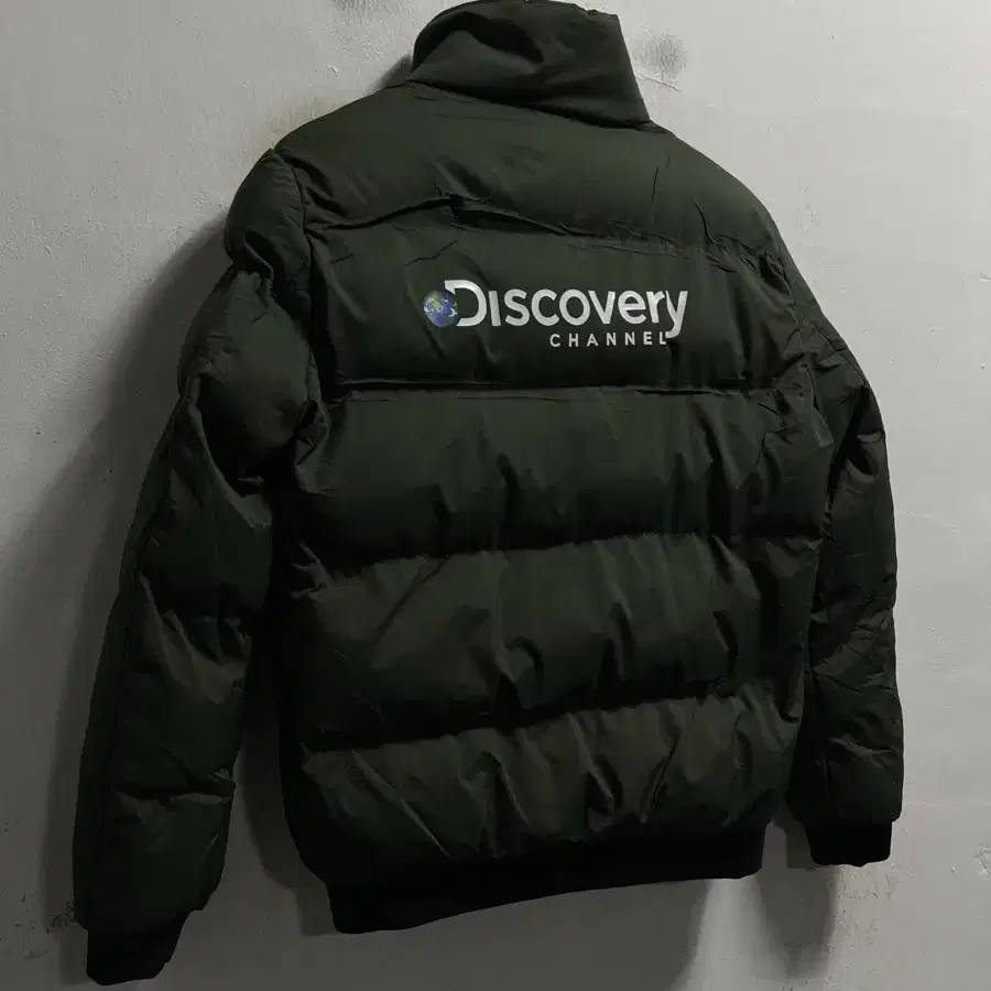 95 DISCOVERY CHANNEL 빅로고 프린팅 카키 퀼팅 패딩자켓