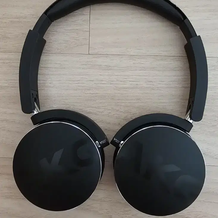 AKG Y50BT (무선 블루투스 헤드폰) + 충전 케이블