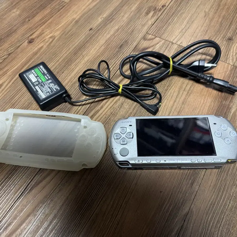 psp 3005 정발 실버