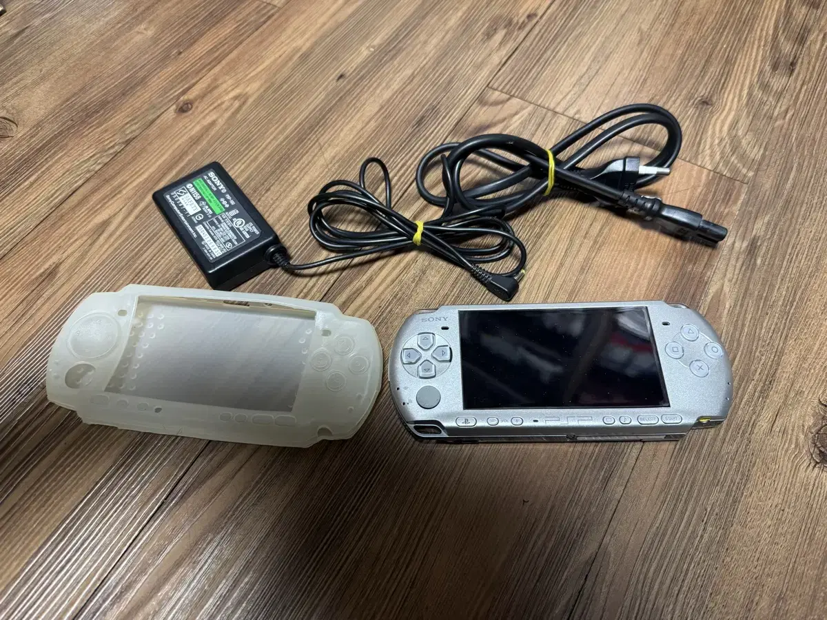 psp 3005 정발 실버