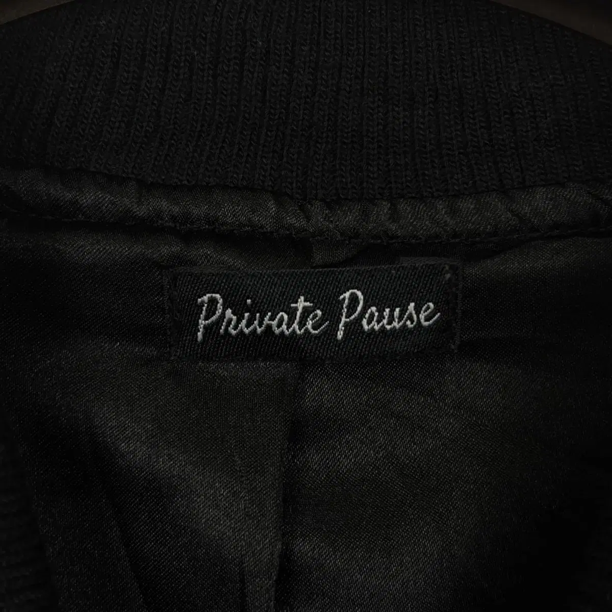 Private Pause 자수 스카쟌