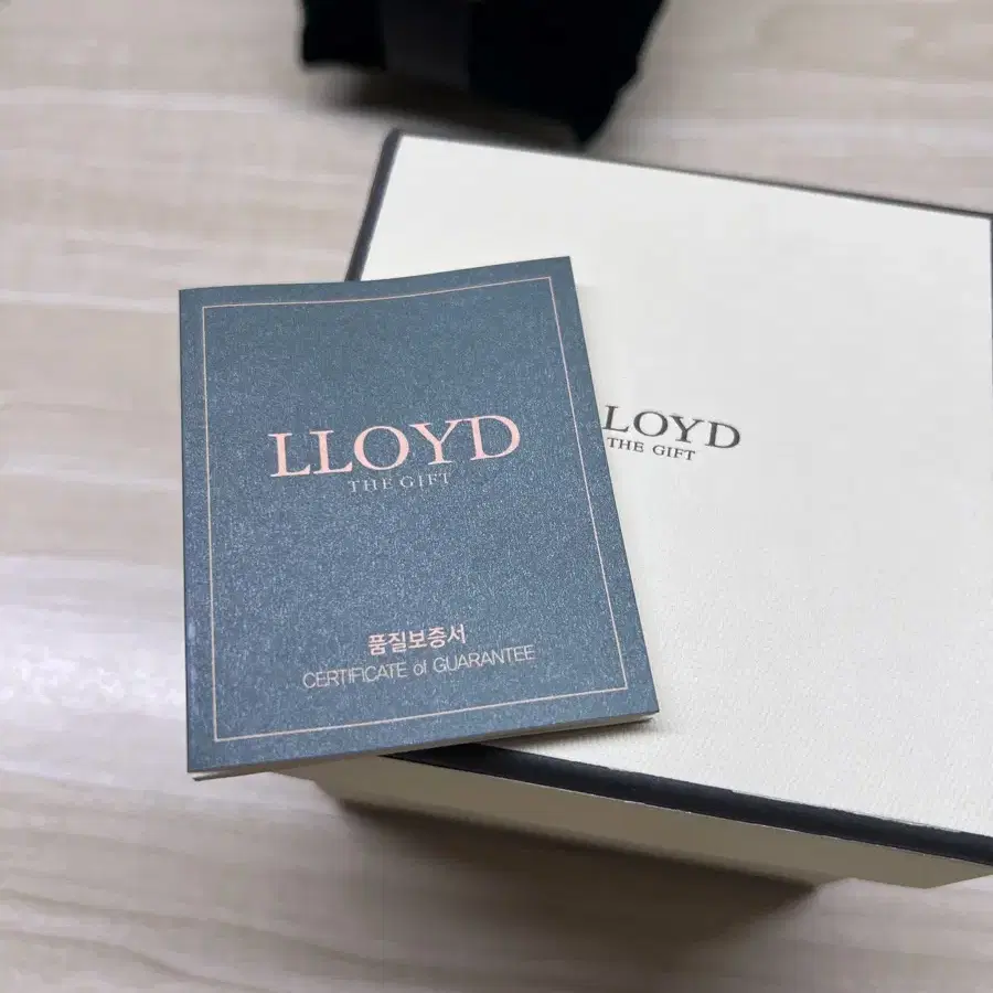 LLOYD 로이드 손목시계 판매합니다