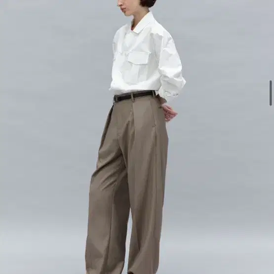 아우브아워 seasonless wide tuck slacks