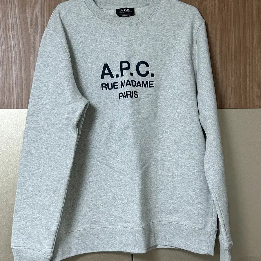 [급처] 아페쎄(APC) 루퍼스 로고 맨투맨(22SS)