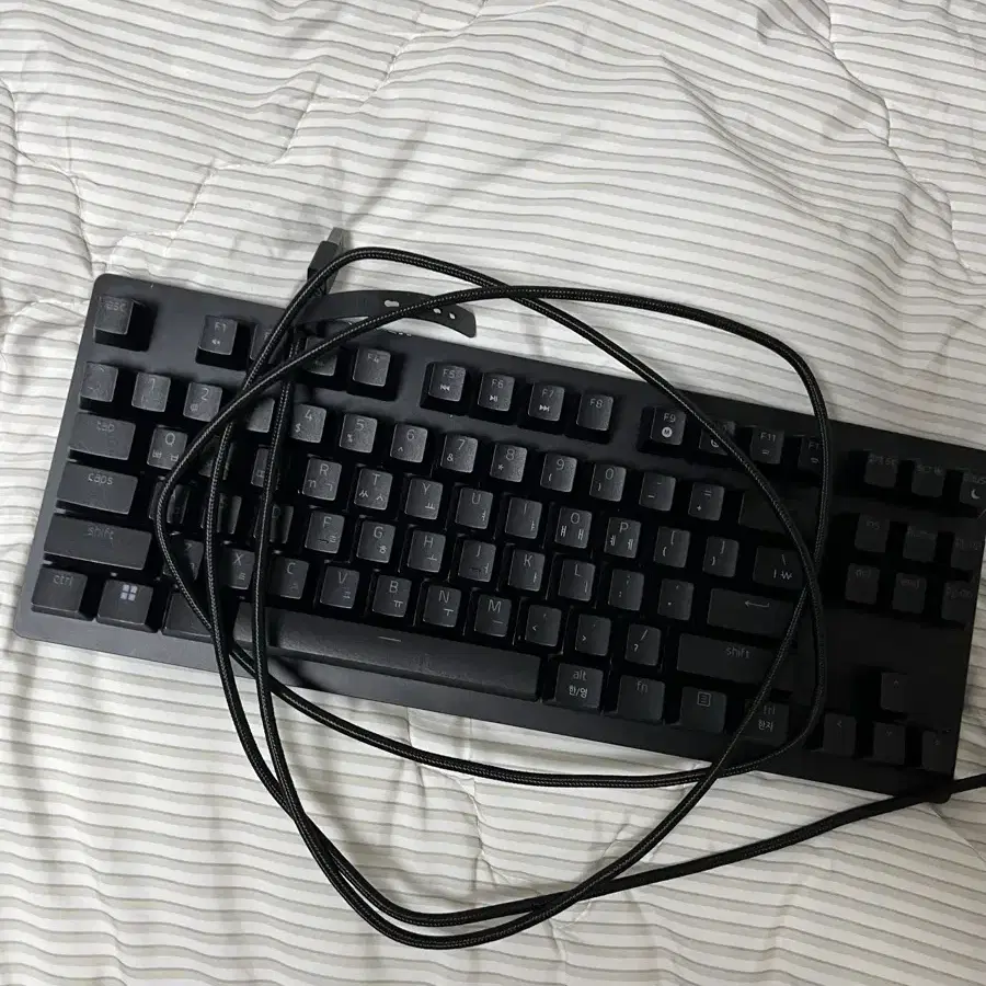 레이저 헌츠맨 v2 tkl