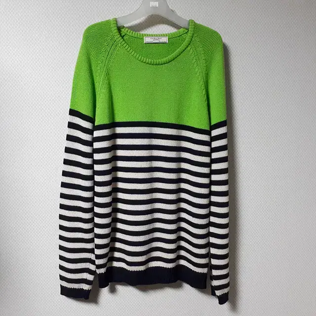 Size L/Zara Men's Round Sweater/1340