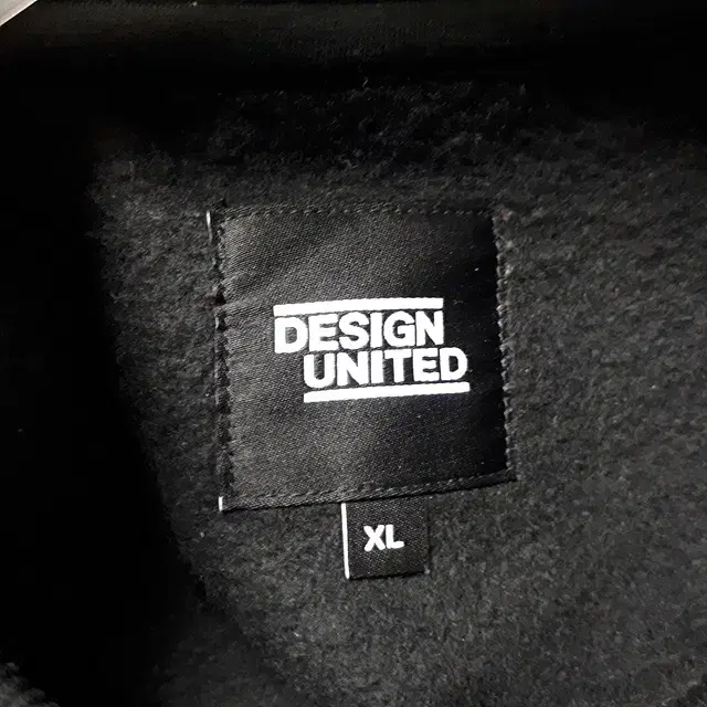 사이즈XL/DESIGN UNITED 블랙 기모 맨투맨/1346