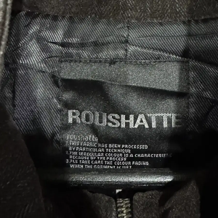 Roushatte 벨벳 버클 디테일 퍼 후드 자켓