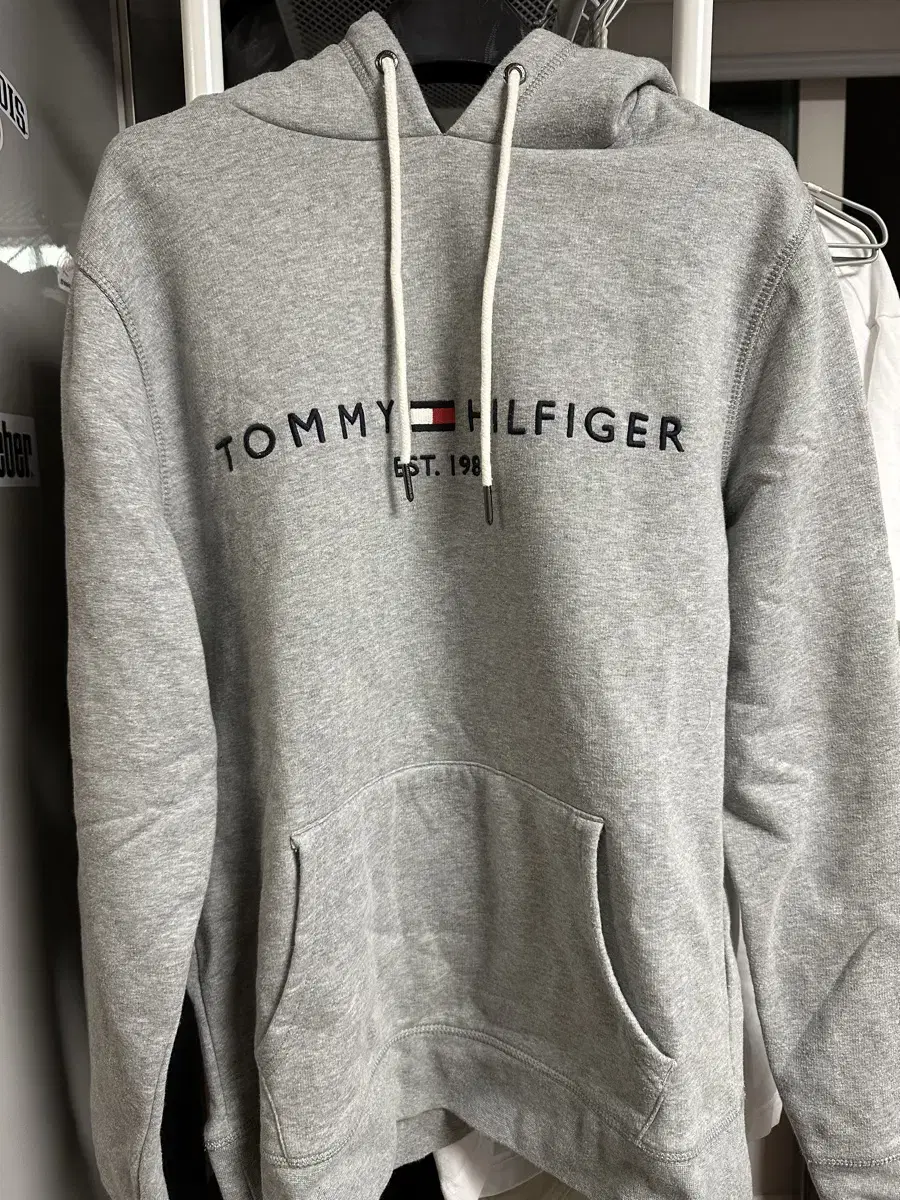 TOMMY HILFIGER 타미힐피거 후드