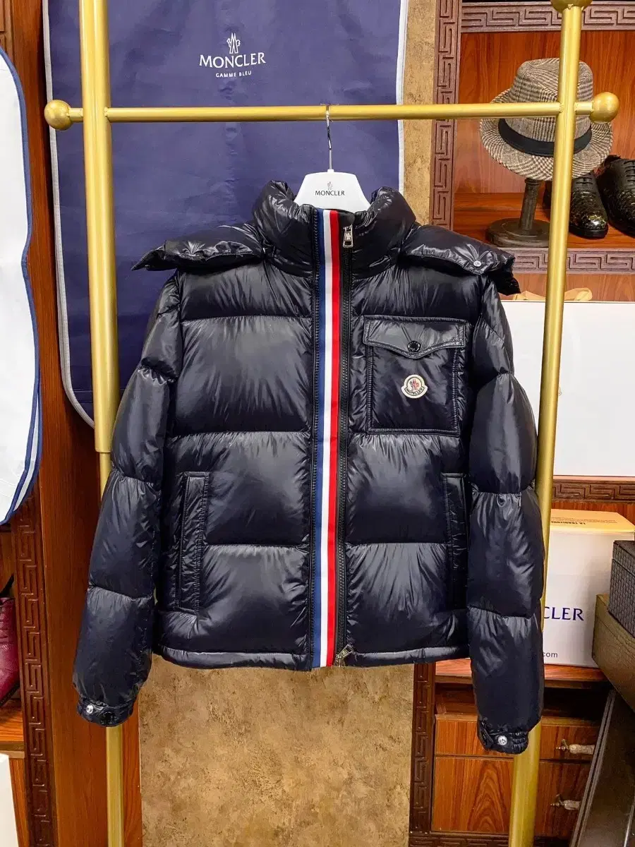 Moncler Moncler Padding MORANE Dark Navy Outerwear Unisex