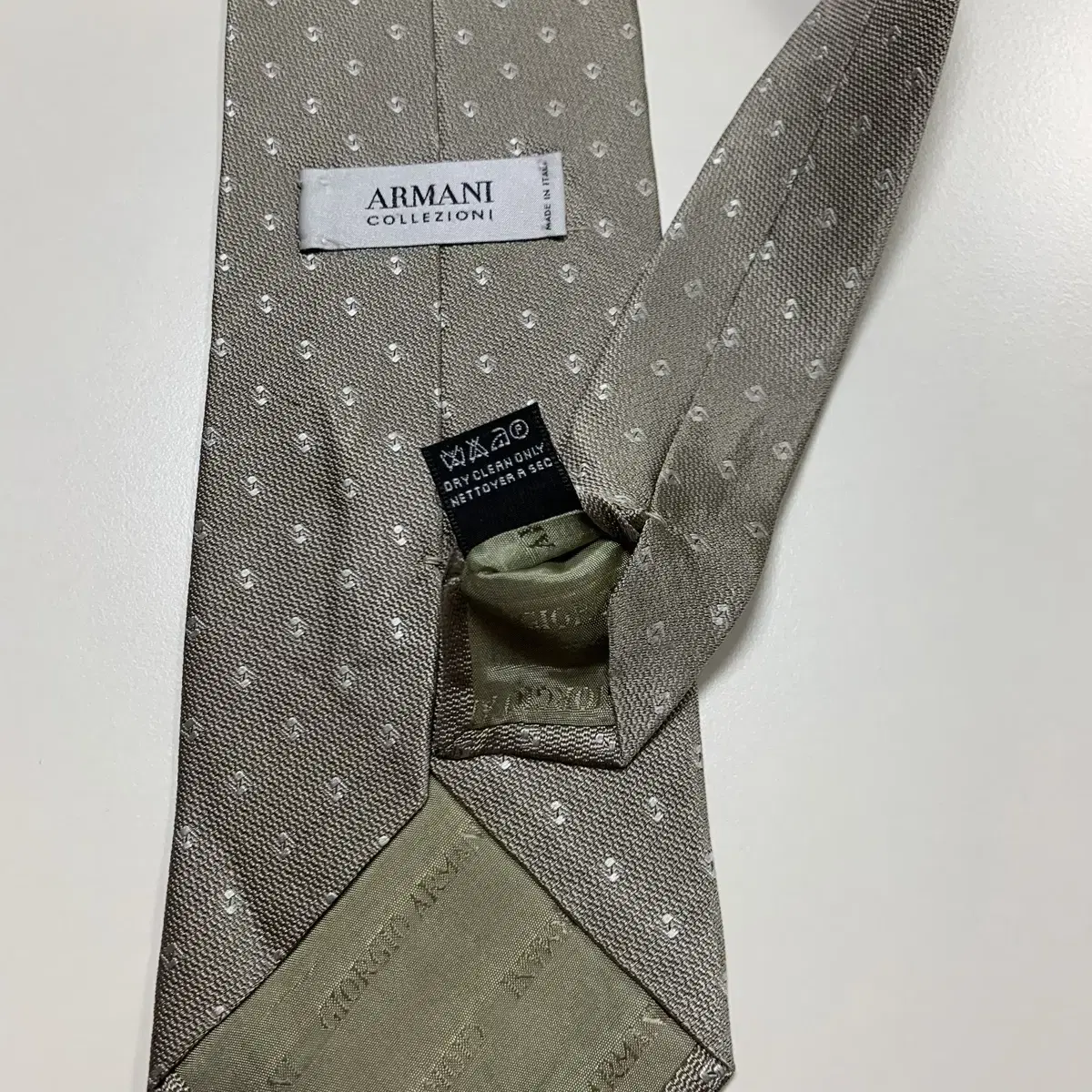 알마니(ARMANI) 명품넥타이 100실크 A+등급 9.5cm