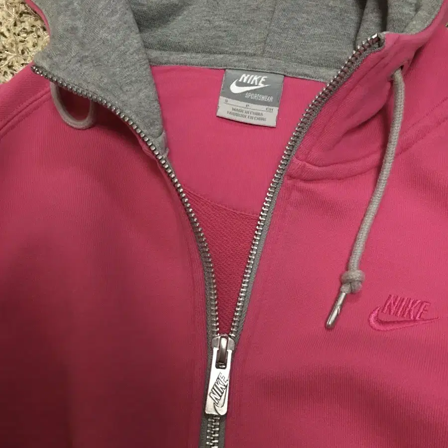 (착샷) Nike Swoosh Women Hoodie 나이키