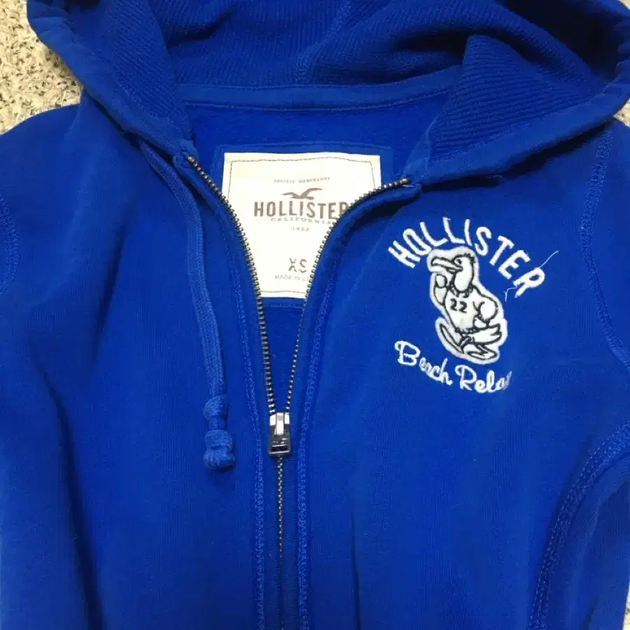 (착샷) Hollister Logo Slim Hoodie Zip-Up