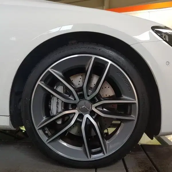 벤츠 E클래스 W213 E53 AMG 정품 20인치 훨타이어