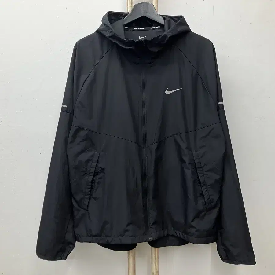 2 나이키(NIKE) 바람막이 105(XL)