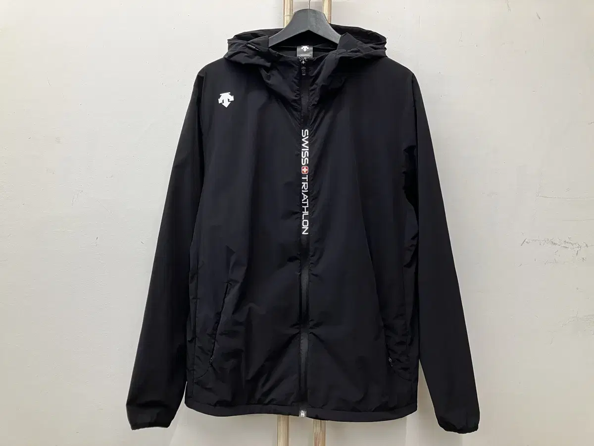 2 데상트(DESCENTE) 바람막이 110(2XL)