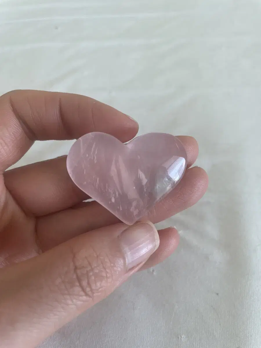 Mini rose quartz heart