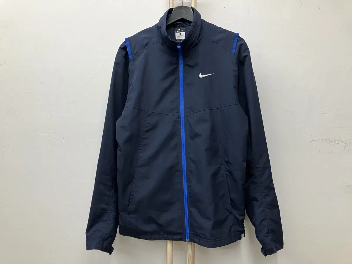 2 나이키(NIKE) 집업 L(100)