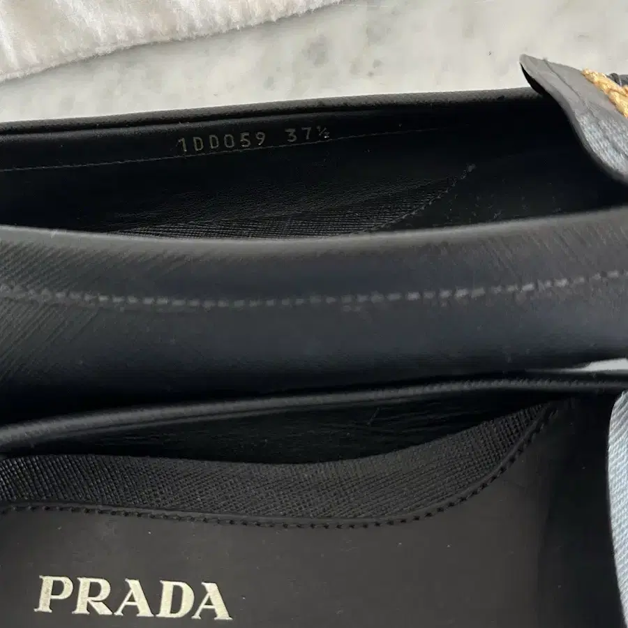 PRADA 프라다 여성 사피아노 레더 로퍼 프라다 드라이빙슈즈 37.5