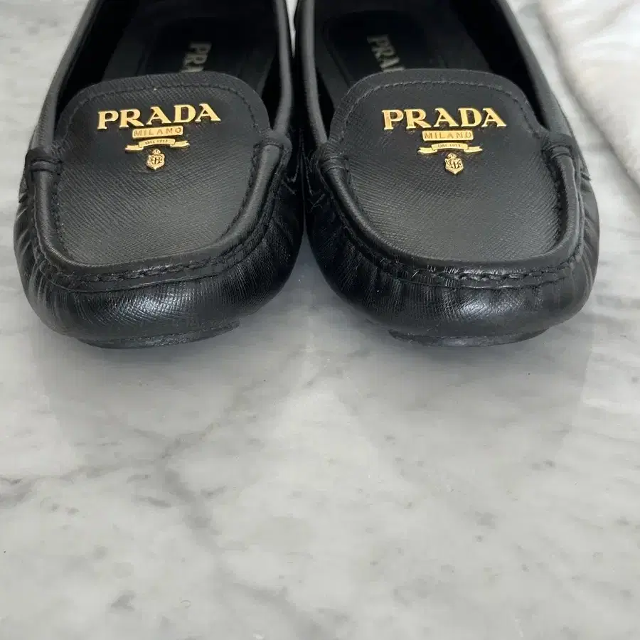 PRADA 프라다 여성 사피아노 레더 로퍼 프라다 드라이빙슈즈 37.5