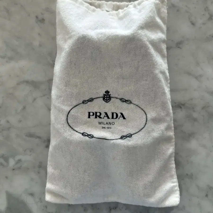 PRADA 프라다 여성 사피아노 레더 로퍼 프라다 드라이빙슈즈 37.5