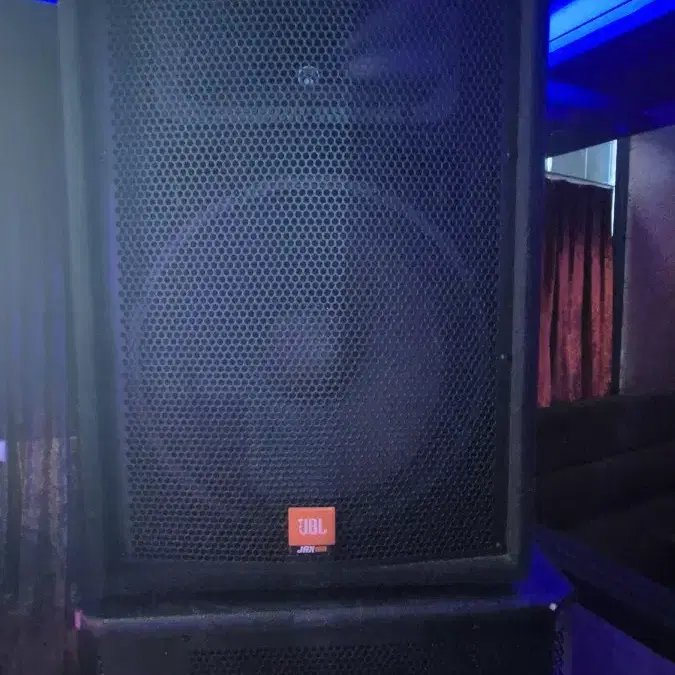 JBL JRx100. 15인치 스피커