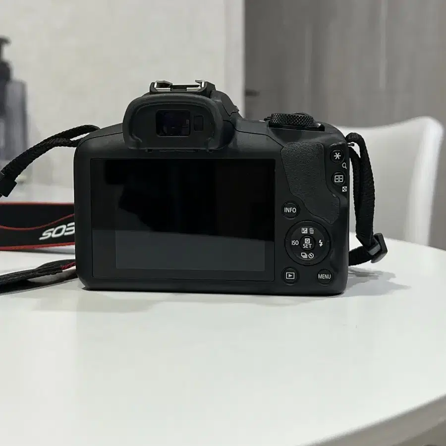 캐논 eos r100