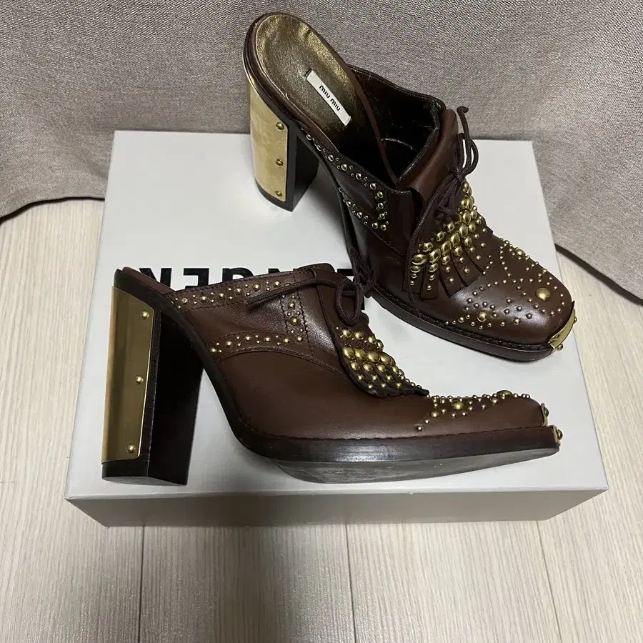 미우미우 힐 뮬 miu miu heel mules