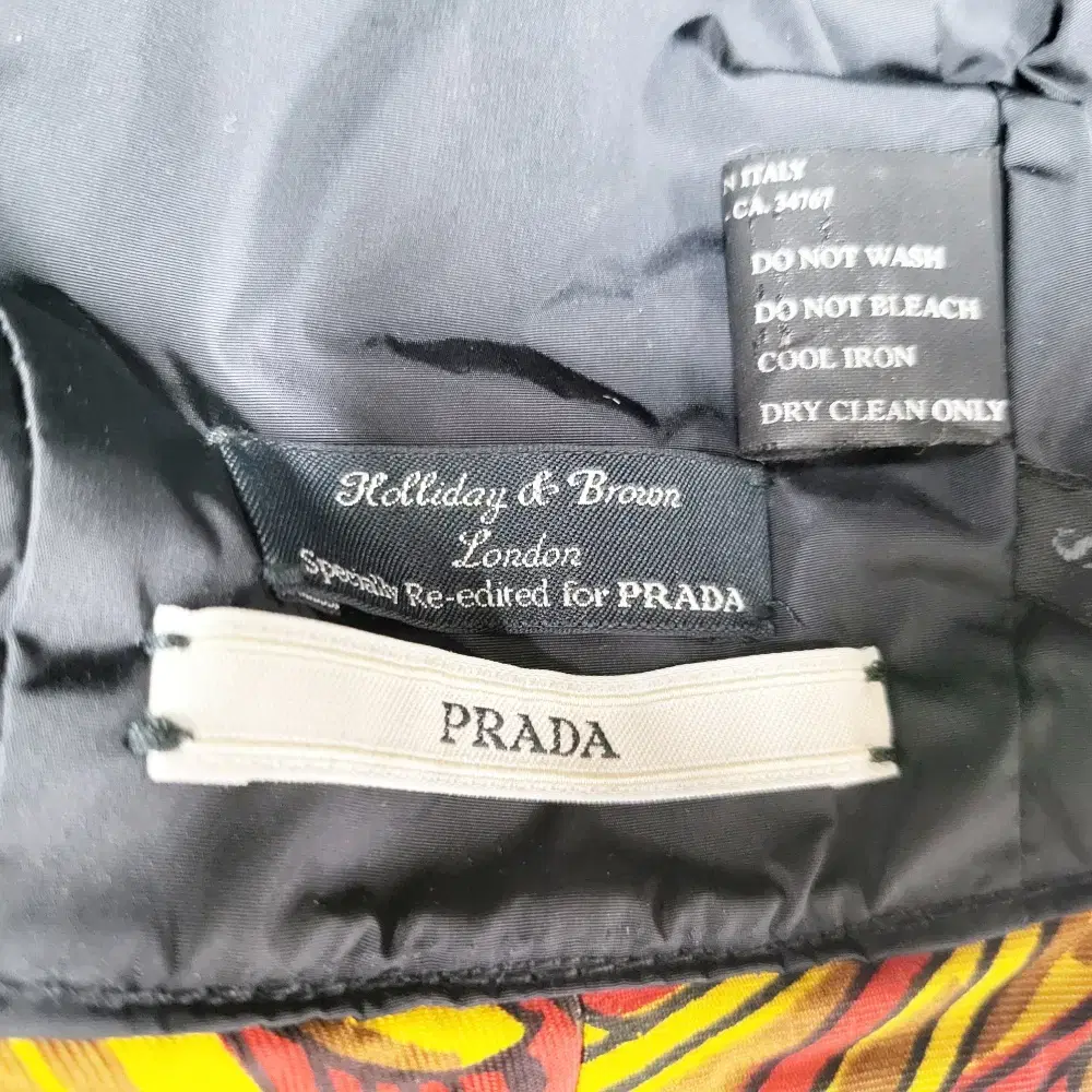 PRADA 프라다 보태니컬 스페셜 리에디션 페도라 버킷햇 모자 A020