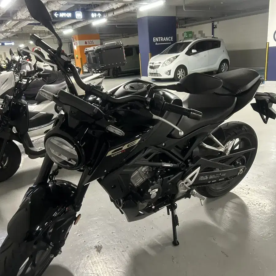 부산 cb125r 24년식