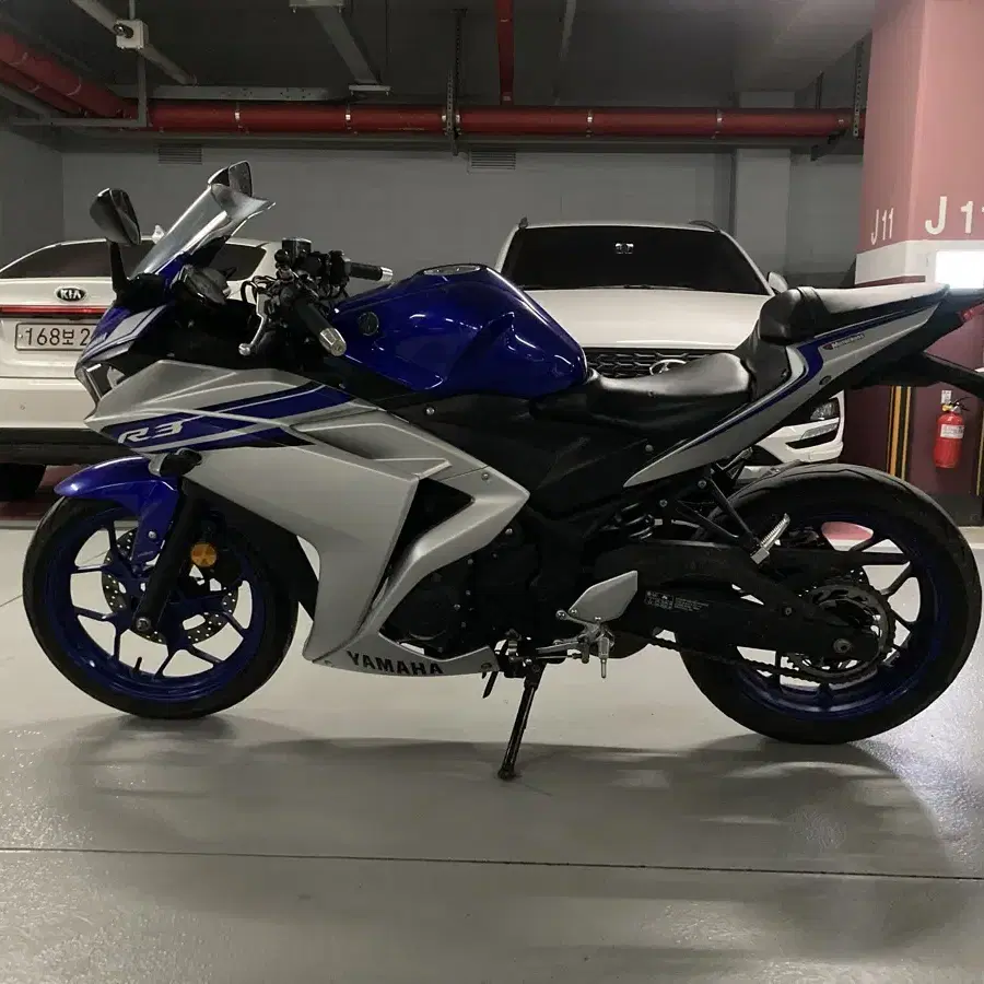 야마하 yzf-r3 판매합니다.