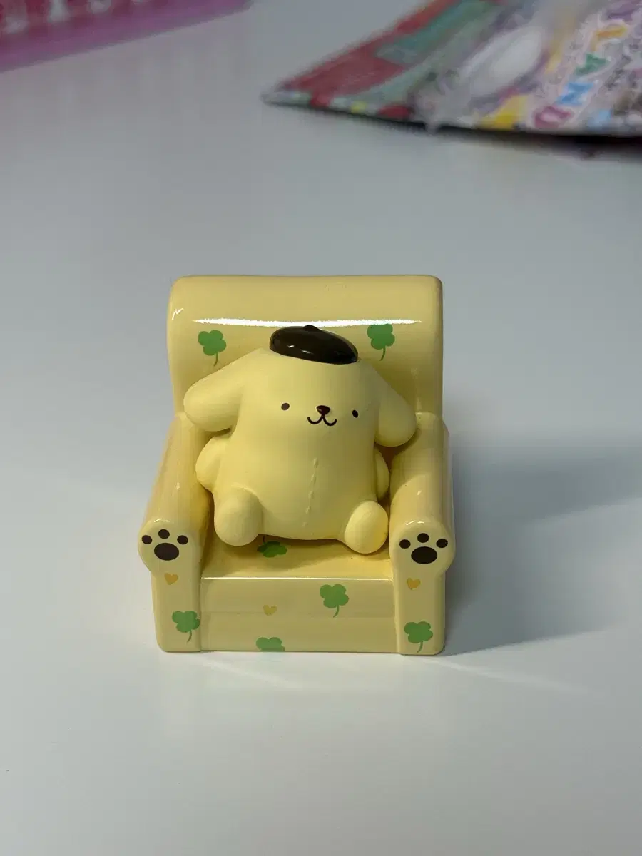 Sanrio Pompompurin Sitting Dolls Choppa Figure