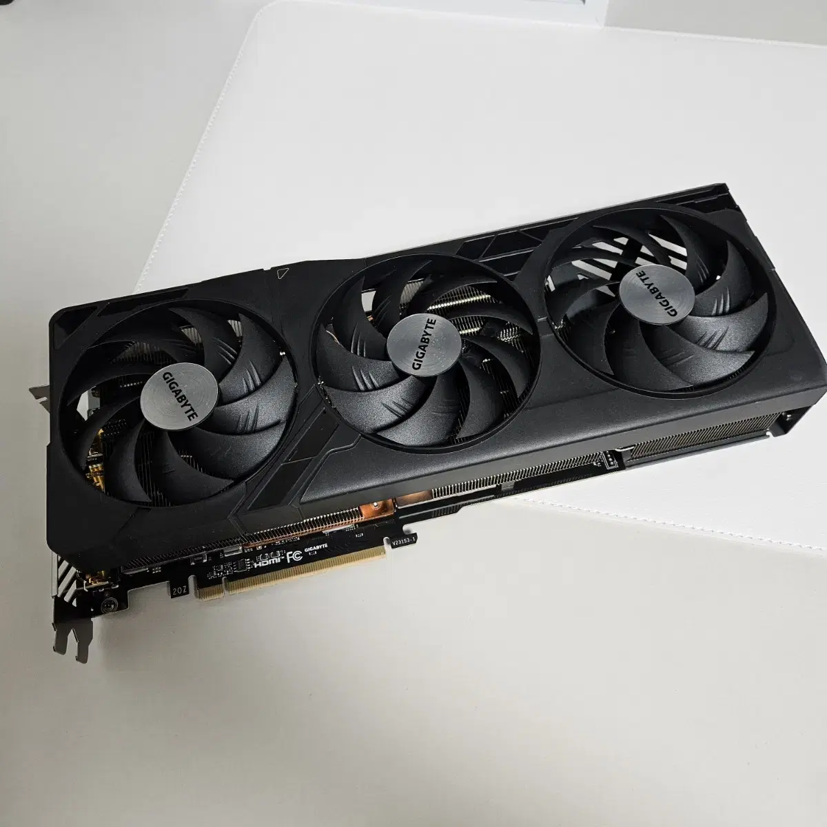 보증 27년 5월 GIGABYTE RTX4090 WINDFORCE