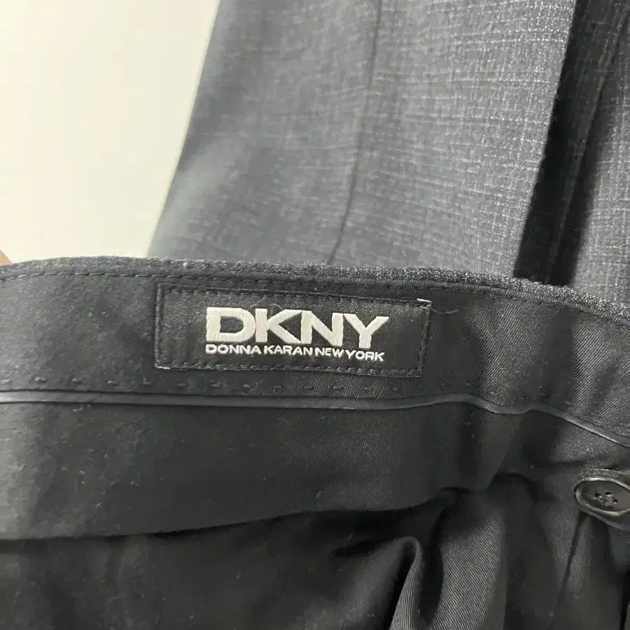 DKNY 남자 정장 세트(그레이) 팝니다~