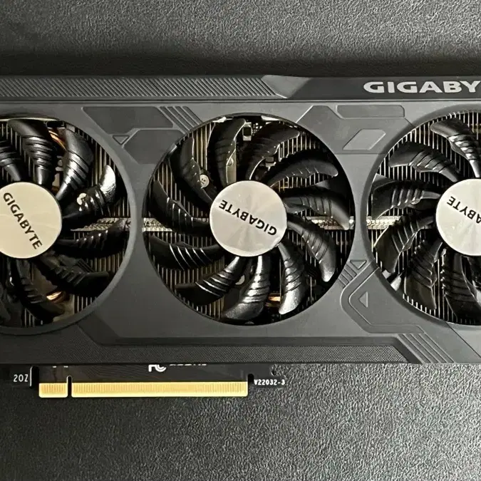 RTX 4070 SUPER 12GB 그래픽카드 판매