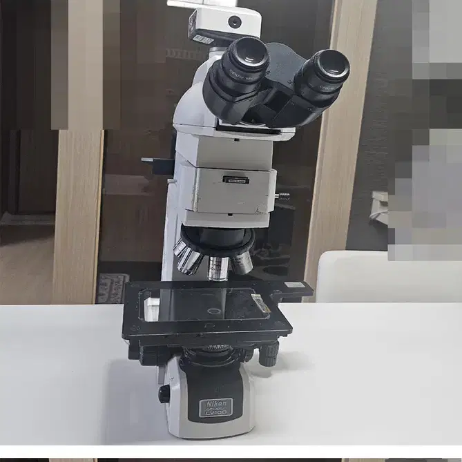 Nikon Eclipse LV100D Microscope